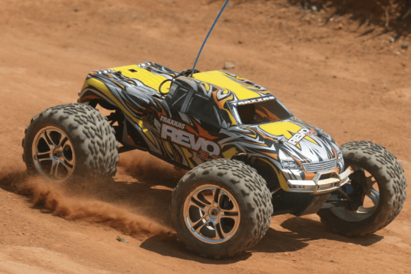 How to Drive a Short Course RC Truck