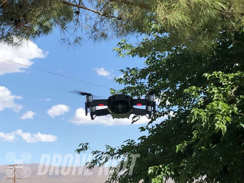 Mavic Air Flying Flying DJI Drone